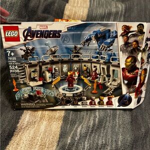 LEGO Marvel Avengers Iron Man Hall of Armor 76125